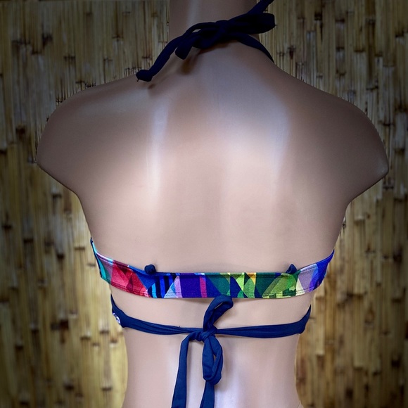 Wrap around bikini top - Picture 3 of 4